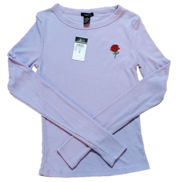NWT Rue 21 Women's Lavender Long Sleeve Tee Size Small - Picture 1 of 5